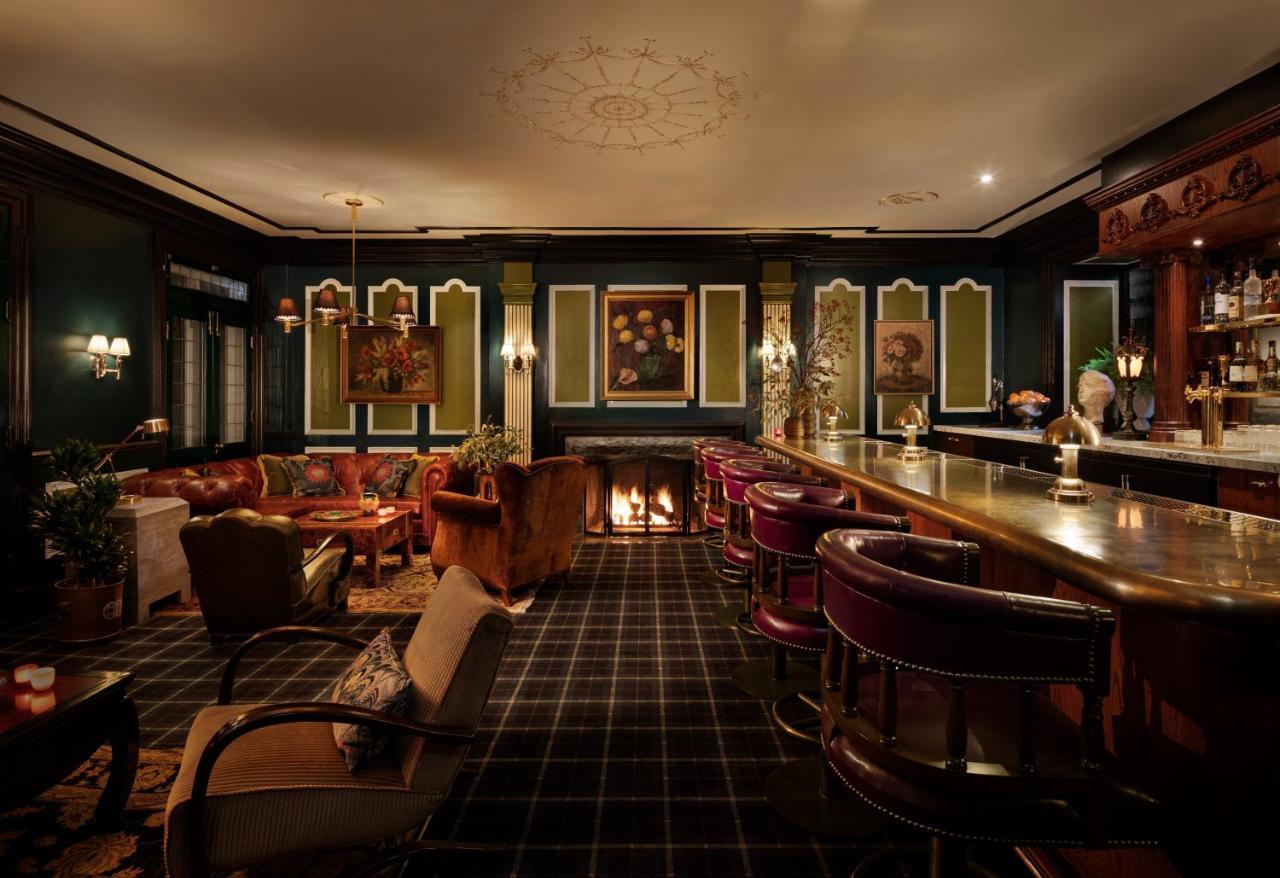 Graduate By Hilton Evanston Bagian luar foto